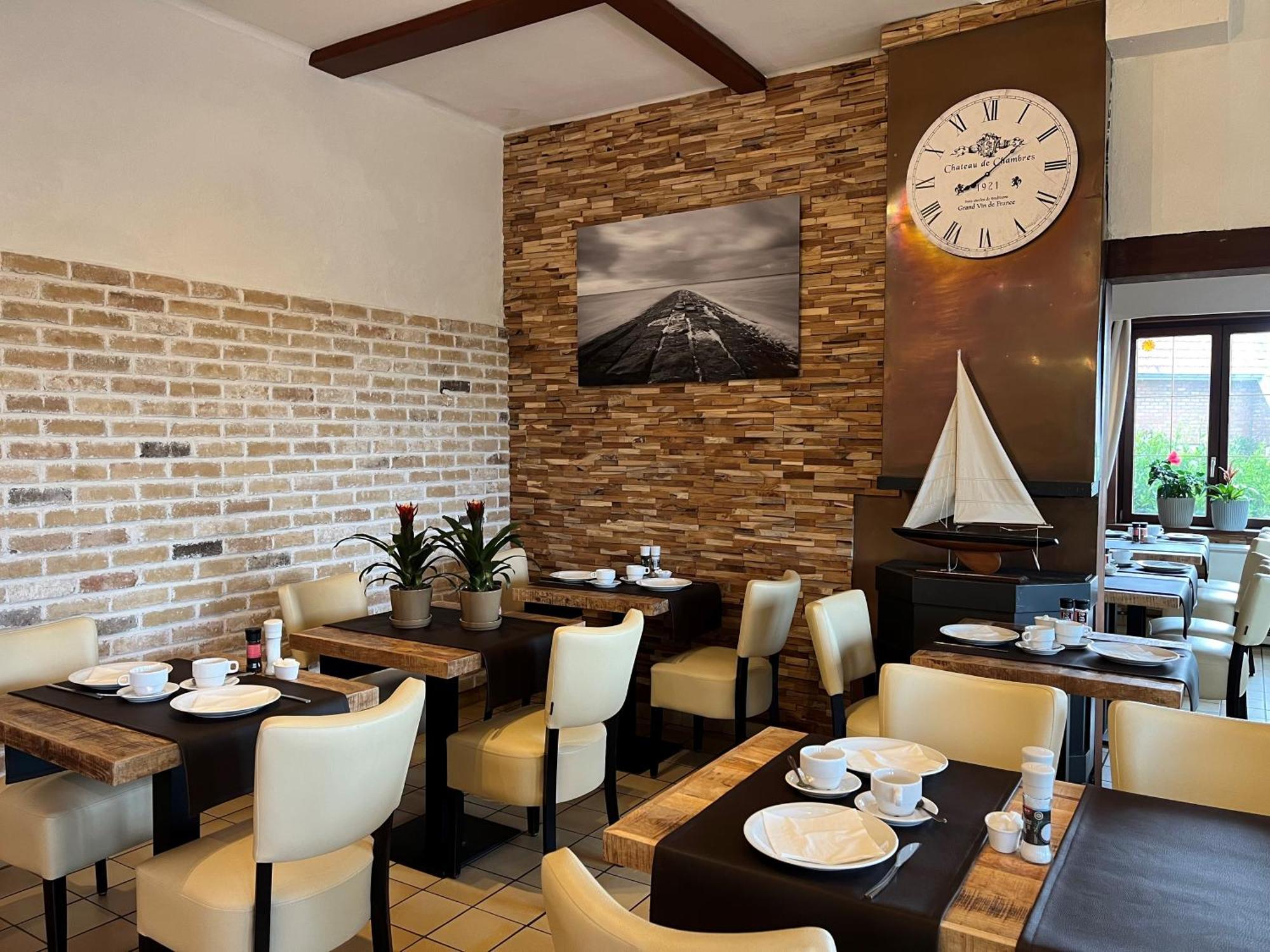 Hotel Westendia And Free Parking Top Breakfast Westende Exteriér fotografie